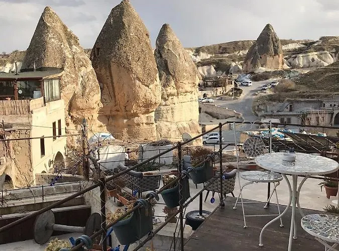 Mosaic Cave Hotel
